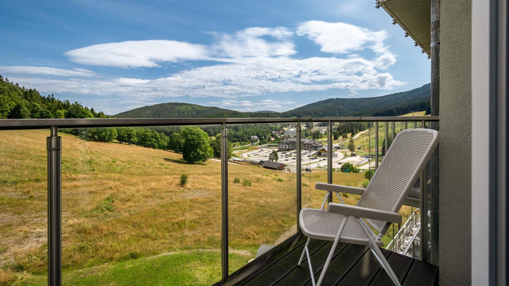 Panorama - Czarna Gora Resort By Sun & Snow Stronie Śląskie Eksteriør billede